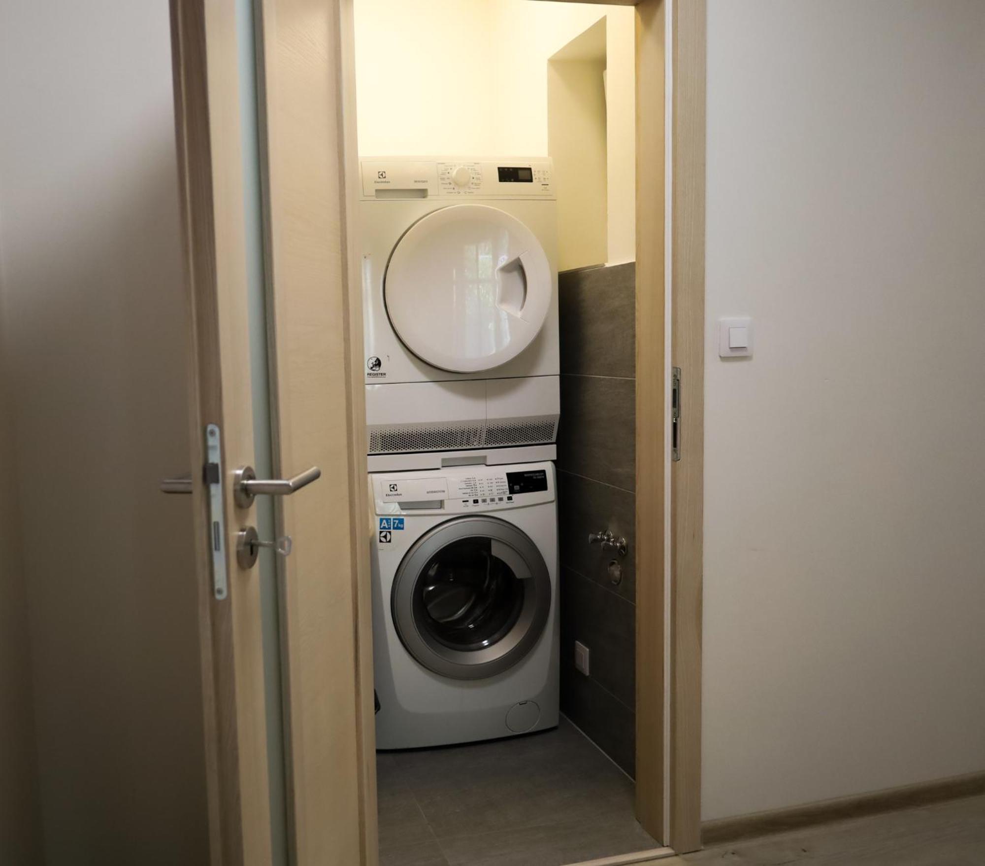 Rivercity Apartments Κάρλοβι Βάρι Εξωτερικό φωτογραφία